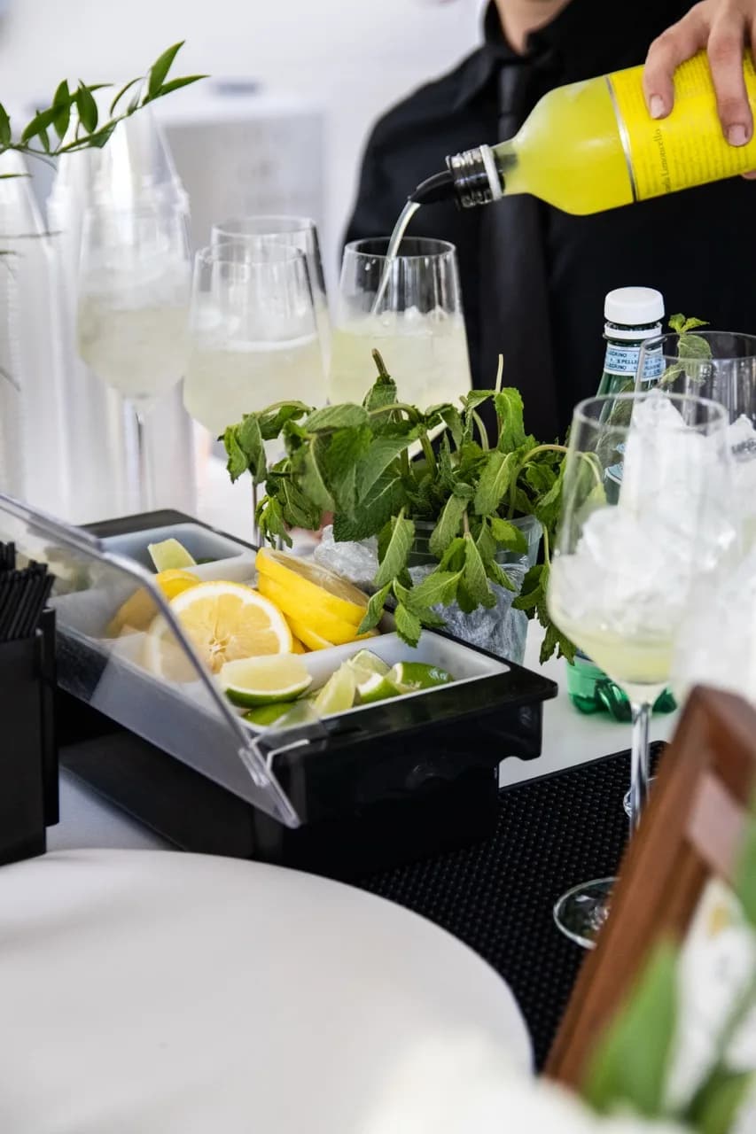 Full Bar Service